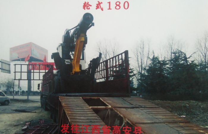发往江西省高安县的凯澳小型轮式旋挖钻机